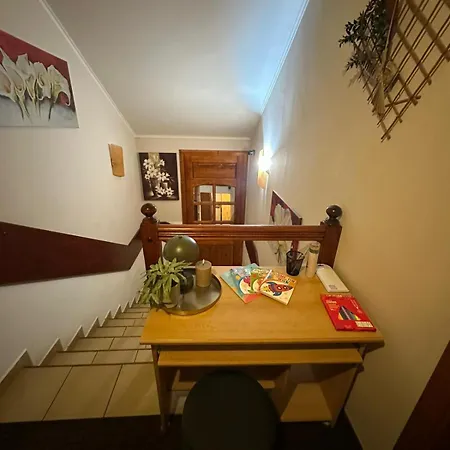 Martina بيت ضيافة بوبراد