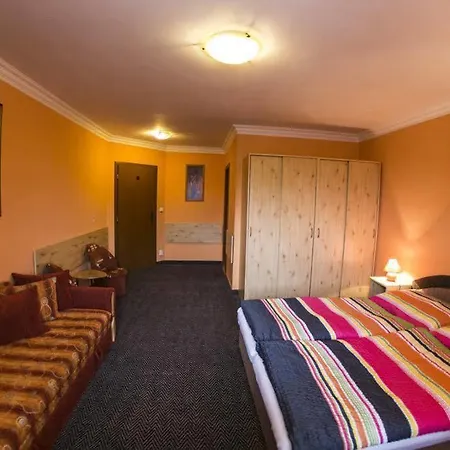 Martina بيت ضيافة بوبراد